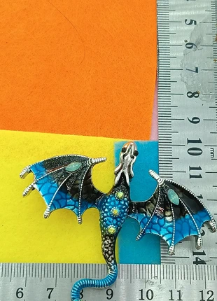 Broche, merk: Montre.fr, staat: Heel goed, € 5,00, € 5,95 inclusief Kopersbescherming Pro