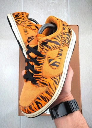 Baskets Sneackers Nike Dunk Low << Orange Tiger >> Taille 35.5, brand: Nike, condition: Very good, size: 35.5, €25.00, €26.95 includes Buyer Protection Pro