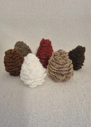 Pommes de pins fait main crochet lot., marque: Fait Main, état: Neuf sans étiquette, 6,00 €, 7,00 € Protection acheteurs incluse