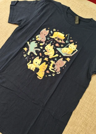 T-shirt Kittens M&M • Design Dolce e Ironico • Gildan M, brand: Gildan, condizioni: Ottime, taglia: M, €9.90, €11.10 include la Protezione acquisti