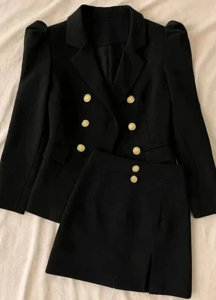 Ensemble tailleur jupe noire chic à boutons dorés, brand: Élégance Noire Paris, condition: Very good, size: M / 38 / 10, €54.99, €58.44 includes Buyer Protection