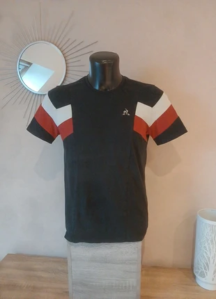 Tee-shirt le coq sportif marine blanc rouge t. S, merk: Le Coq Sportif, staat: Heel goed, maat: S, € 10,00, € 11,20 inclusief Kopersbescherming Pro