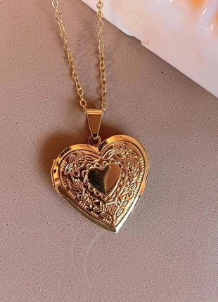 Collar relicario corazón labrado/ guardapelo potafotos., marque: Acer inox, état: Neuf sans étiquette, 16,00 €, 17,50 € Protection acheteurs incluse