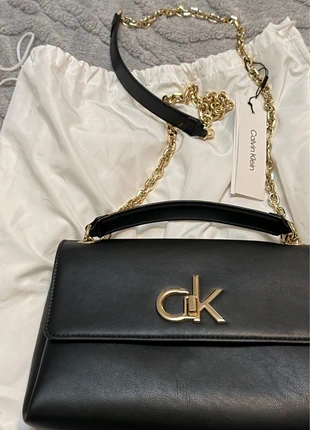 Mala Calvin Klein, marca: Calvin Klein, estado: Novo com etiquetas, €75.00, €79.45 inclui Proteção do Comprador