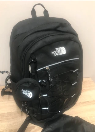 Sac à dos the north face jamais utilisé gris et noir Taille 47/37, brand: The North Face, condition: Very good, €46.00, €49.00 includes Buyer Protection