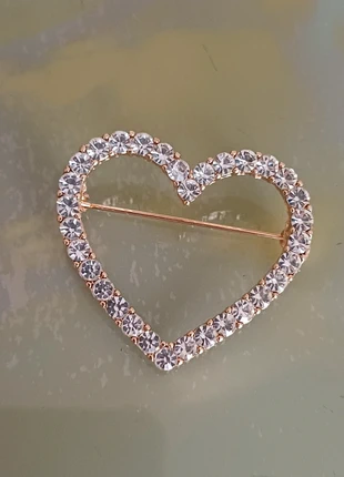 Spilla cuore con zirconi, marque: Vintage Chic, état: Neuf sans étiquette, 6,90 €, 7,95 € Protection acheteurs incluse