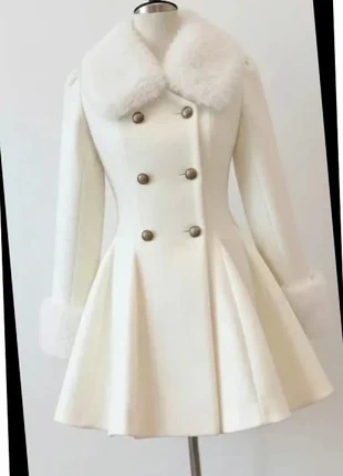 Manteau mi-long fausse fourrure blanche chaud - style chic hiver cocooning, marque: friperie chic, état: Très bon état, taille: S / 36 / 8, 82,00 €, 86,80 € Protection acheteurs incluse