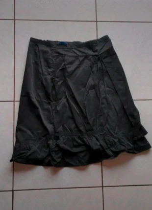 🖤 Superbe jupe noire à volants style gothique - Ligne à suivre taille 48 🖤, marke: Ligne à Suivre, zustand: Sehr gut, größe: 4XL / 48 / 20, 4,50 €, 5,43 € inklusive Vinted-Käuferschutz