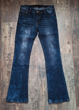 Jean bootcut taille basse Miss Fanny Jeans, marque: Miss Fanny, état: Très bon état, taille: M / 38 / 10, 9,00 €, 10,15 € Protection acheteurs incluse