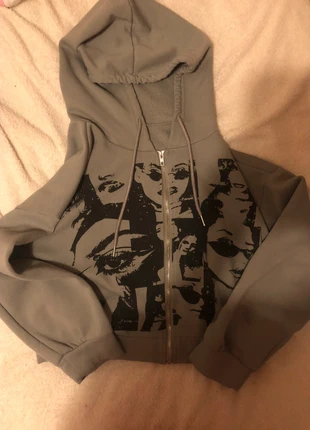 Y2k grey graphic zip up hoodie, brand: Shein, condition: Very good, size: S / UK 8-10, £1.00, £1.75 includes Buyer Protection
