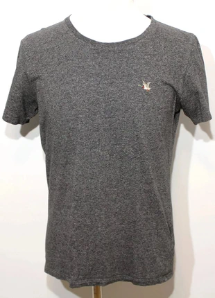 T shirt / Tee Chevignon Brodé Taille M, brand: Chevignon, condition: Very good, size: M, €12.00, €13.30 includes Buyer Protection Pro