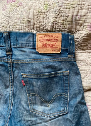 Levi’s 512 bootcut jeans, merk: Levi's, staat: Heel goed, maat: L / 40 / 12, € 29,00, € 31,15 inclusief Kopersbescherming