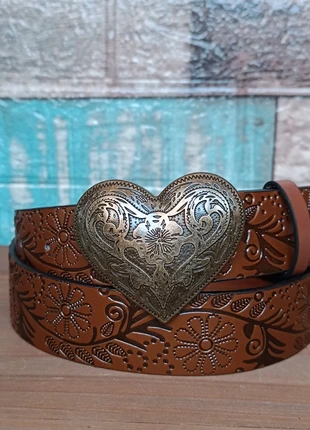 Cintura cowgirl con fibbia cuore, marke: Rodeo, zustand: Sehr gut, größe: 115, 15,00 €, 16,45 € inklusive Vinted-Käuferschutz