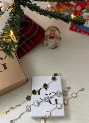 Bracciale quattro petali - acciaio inox, staat: Heel goed, € 7,00, € 8,05 inclusief Kopersbescherming