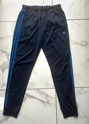 Pantaloni Sportivi Adidas Taglia S, marke: adidas, zustand: Sehr gut, größe: S, 10,00 €, 11,20 € inklusive Vinted-Käuferschutz