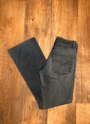Jean Levi’s coupe patte d’éléphant, marca: Levi's, estado: Bom, tamanho: Outro, €8.00, €9.10 inclui Proteção do Comprador
