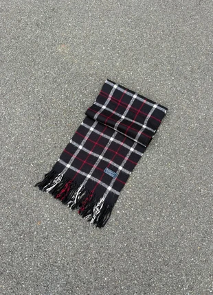 Écharpe Burberry noir vintage 2000s, marke: Burberry, zustand: Sehr gut, 45,00 €, 47,95 € inklusive Vinted-Käuferschutz