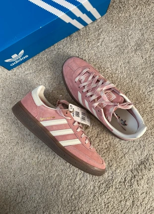 Adidas Handball Spezial Pink - 39, merk: adidas, staat: Heel goed, maat: 39, € 84,00, € 88,90 inclusief Kopersbescherming
