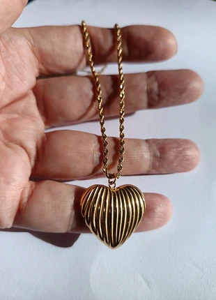 Collana in acciaio con pendente cuore, marca: Vintage Chic, estado: Muito bom, €6.50, €7.53 inclui Proteção do Comprador