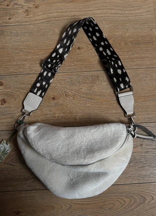 Sac banane bandoulière fausse fourrure fake fur blanc white, brand: Mia & Jo, condition: New with tags, €28.00, €30.10 includes Buyer Protection