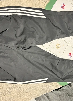 Pantalone tuta Adidas, brand: adidas, condizioni: Discrete, taglia: M, €4.99, €5.94 include la Protezione acquisti