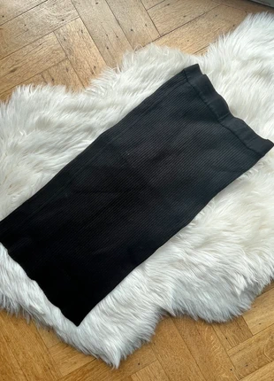 Jupe noire élastique taille S/M, marque: Zara, état: Neuf sans étiquette, taille: S / 36 / 8, 4,00 €, 4,90 € Protection acheteurs incluse