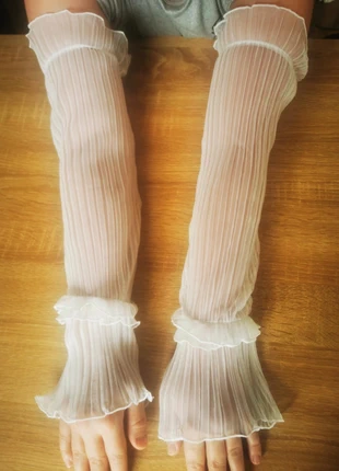 Paire de manche manchette gant voile y2k vintage tendance punk rave altern **N E U F** blanc cassé, marke: Punk Rave, zustand: Sehr gut, größe: Einheitsgröße, 7,00 €, 8,05 € inklusive Vinted-Käuferschutz