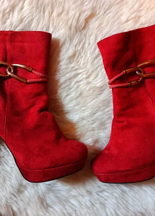 chaussure à talon effet daim couleur corail automnal pointure 37, marque: Torrente, état: Très bon état, taille: 37, 15,00 €, 16,45 € Protection acheteurs incluse