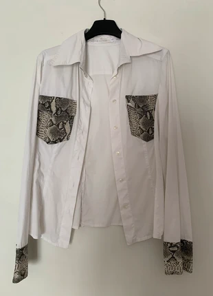 Camicia Bianca con Dettagli in Fantasia Pitonata - Le Complici - Taglia M / IT 42 / EU 38, marque: Le Complici, état: Très bon état, taille: M / 38 / 10, 9,00 €, 10,15 € Protection acheteurs incluse