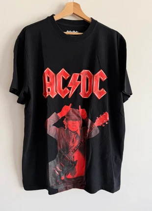 Tee-shirt ACDC, marque: ASOS, état: Bon état, taille: L, 8,00 €, 9,10 € Protection acheteurs incluse