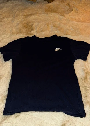Nike t shirt, merk: Nike, staat: Goed, maat: XS, € 3,00, € 3,85 inclusief Kopersbescherming