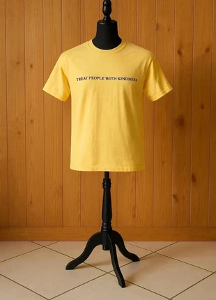 T-shirt jaune Gildan Taille M, marke: Gildan, zustand: Sehr gut, größe: M, 9,99 €, 11,19 € inklusive Vinted-Käuferschutz