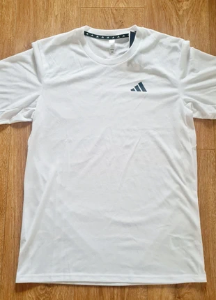 Adidas Men Training Short Sleeve T-Shirt White Size Small IC7440 Regular Fit NWT, marque: adidas, état: Neuf avec étiquette, taille: S, 15,99 €, 17,49 € Protection acheteurs incluse