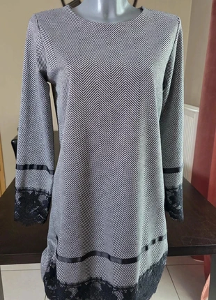 Robe “New Collection” Motif chevron & dentelle, marque: Eros, état: Neuf avec étiquette, taille: M / 38 / 10, 12,00 €, 13,30 € Protection acheteurs incluse