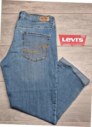 Jean Modern Capri Levi's Signature - Femme - Bleu Clair - 12 W31. 119, brand: Levi's, condition: Very good, size: L / 40 / 12, €15.50, €16.98 includes Buyer Protection