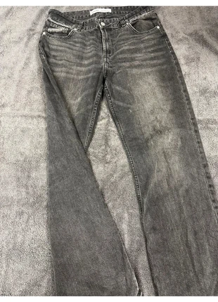 Pantalones vaqueros grises Bershka talla 40, merk: Bershka, staat: Heel goed, maat: L / 40 / 12, € 12,00, € 13,30 inclusief Kopersbescherming