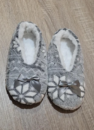 Chaussons pantoufles d’Hiver Femme Gris – Peluche Douce, Antidérapants, Motif Flocon – Taille 37, marca: Boutique Belgique, estado: Nuevo con etiquetas, tamaño: 37, 9,90 €, 11,10 € Protección al comprador incluida