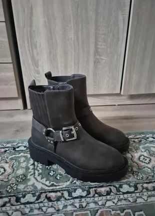 New Look bikerboots maat 39, marque: New Look, état: Très bon état, taille: 39, 15,00 €, 16,45 € Protection acheteurs incluse