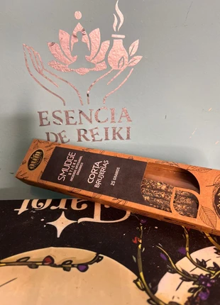 Incienso Corta Brujerias, marca: Aum, estado: Novo com etiquetas, €1.60, €2.38 inclui Proteção do Comprador