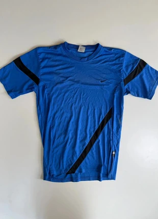 T-shirt Nike Clima-Fit bleu/noir – taille XL, marque: Nike, état: Très bon état, taille: XL, 9,00 €, 10,15 € Protection acheteurs incluse