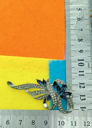 Broche, merk: Montre.fr, staat: Heel goed, € 5,00, € 5,95 inclusief Kopersbescherming Pro