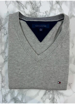Pull Tommy Hilfiger Gris sans manche / Col V / Logo brodé / Taille XL Homme, marke: Tommy Hilfiger, zustand: Sehr gut, größe: XL, 23,00 €, 24,85 € inklusive Vinted-Käuferschutz
