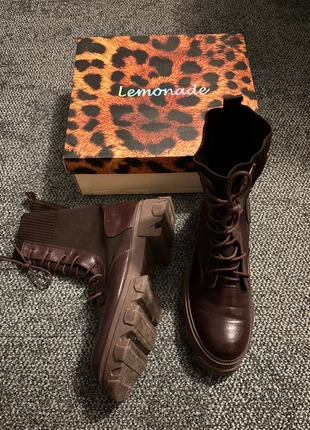 Bottes chaussures shoes femme Chocolate Recruit me Combat Boots taille 40 US 9 Lemonade Dolls Kill, marque: Dolls Kill, état: Très bon état, taille: 40, 20,00 €, 21,70 € Protection acheteurs incluse