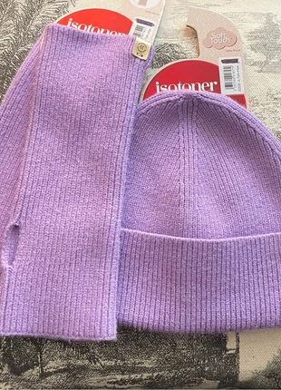 Ensemble Mitaines et Bonnet, merk: Isotoner, staat: Nieuw met prijskaartje, maat: Universele maat, € 9,00, € 10,15 inclusief Kopersbescherming