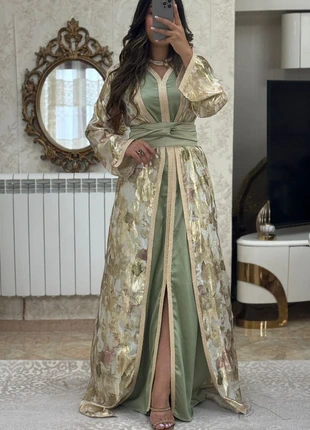 Robe takchita karakou caftan algérien marocain khotba traditionnel mariage hlel henna, état: Neuf avec étiquette, taille: Taille unique, 95,00 €, 100,45 € Protection acheteurs incluse