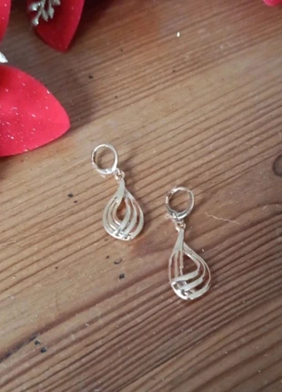 Jolies boucles d'oreilles en forme de goutte dorées neuves, marque: sans marque, état: Neuf avec étiquette, 5,00 €, 5,95 € Protection acheteurs (Pro) incluse