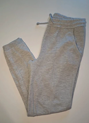 👖 Calças de treino cinzentas Up2Fashion - Tamanho S 👖, marque: UP2FASHION, état: Très bon état, taille: S / 36 / 8, 6,00 €, 7,00 € Protection acheteurs incluse