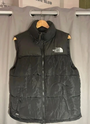 Doudoune sans manches The North Face, marque: The North Face, état: Neuf sans étiquette, taille: L, 35,00 €, 37,45 € Protection acheteurs incluse