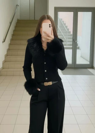 Veste noire chaude à col et manches en fausse fourrure – Taille S, merk: UmbraLace, staat: Heel goed, maat: S / 36 / 8, € 31,70, € 33,99 inclusief Kopersbescherming