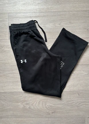 Pantalon Under Armour noir taille M, brand: Under Armour, condizioni: Ottime, taglia: M, €25.00, €26.95 include la Protezione acquisti